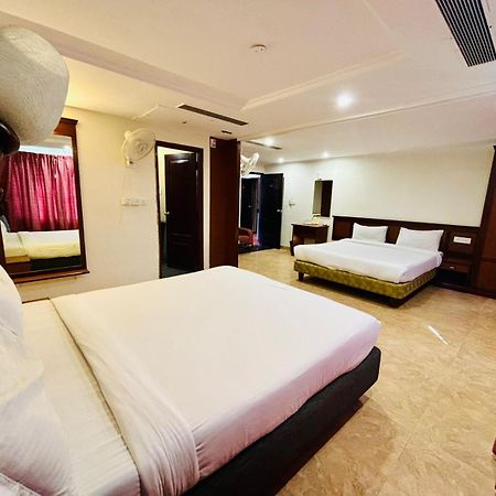 Hotel Sandalwood Inn Bangalore Eksteriør bilde