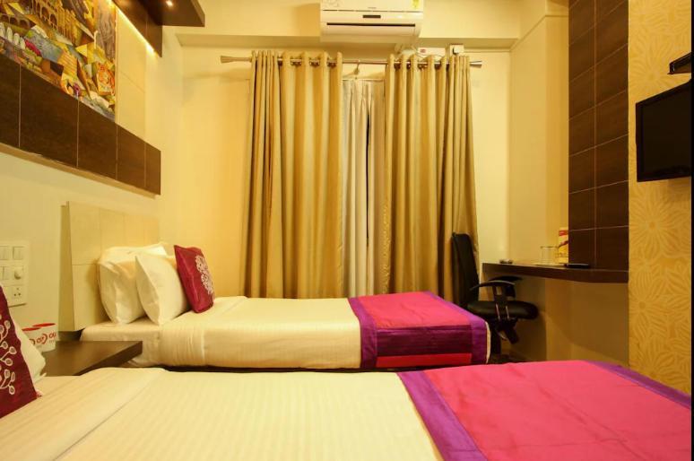 Hotel Sandalwood Inn Bangalore Eksteriør bilde