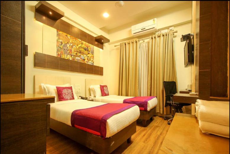 Hotel Sandalwood Inn Bangalore Eksteriør bilde